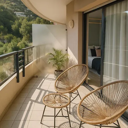Qult - Oscar - View Over Monaco Beausoleil