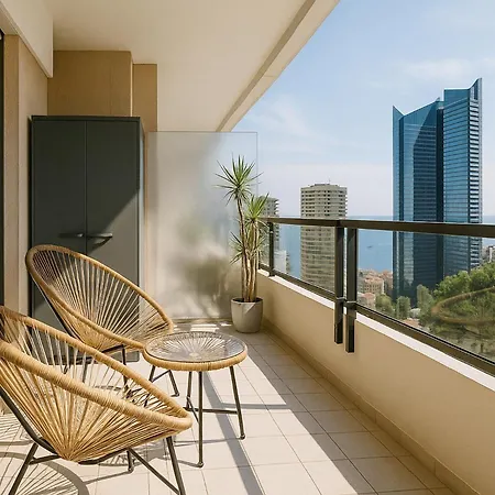 Qult - Oscar - View Over Monaco Apartman *